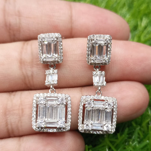 Luxury Original 925 sterling silver (chaandi) zircon stone studded earrings!