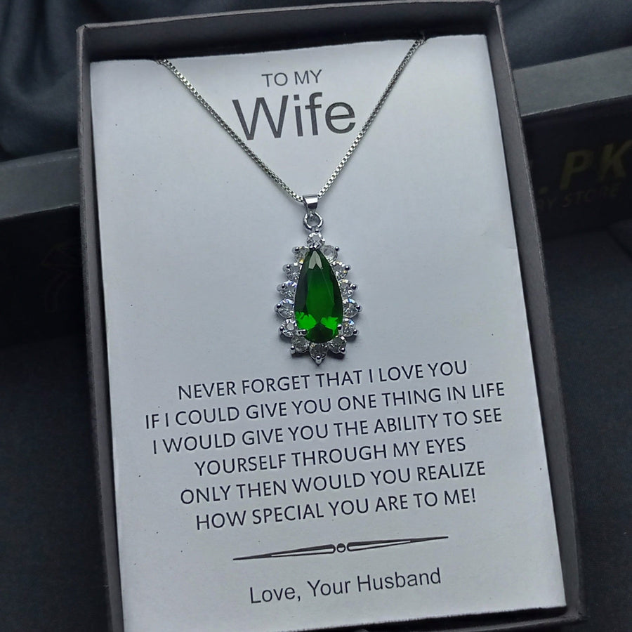 The emerald Look luxury zircon pendant with exclusive box packaging