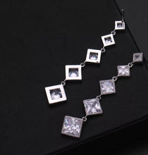 Hanging look luxury zircon earrings