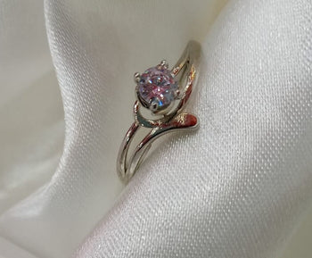 Exclusive ring for adjustable size
