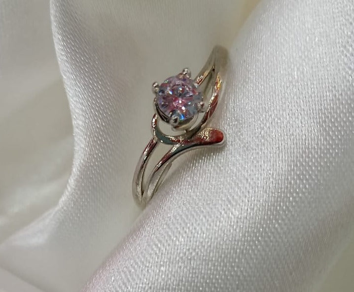 Exclusive ring for adjustable size