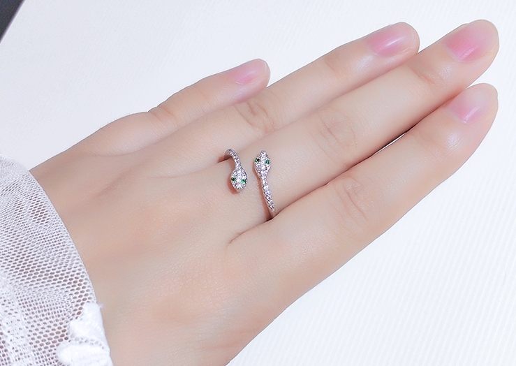 BRAND LOOK LUXURY QUALITY RING FOR HER LONG LASTING