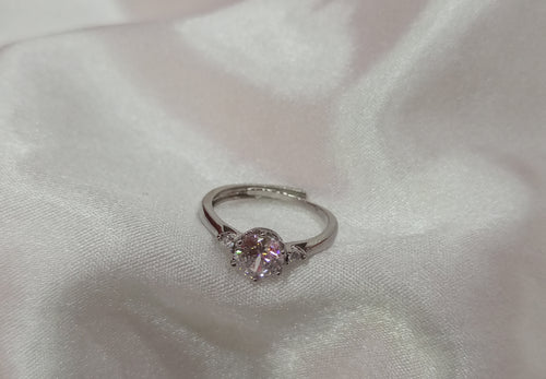 Exclusive adjustable ring