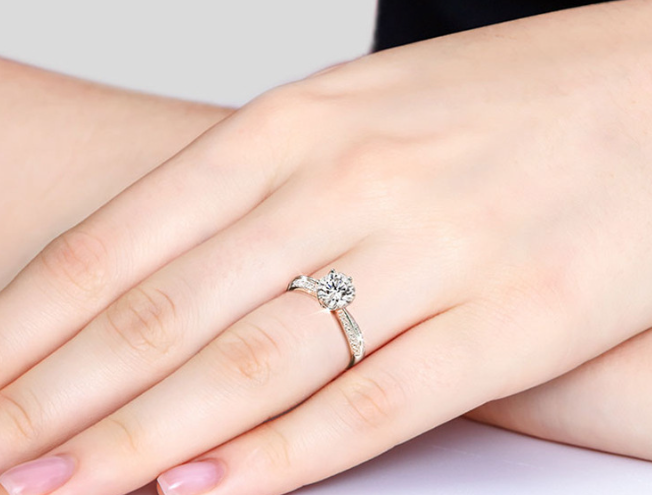 DIAMOND CUT LUXURY ADJUSTABLE RING GIFT FOR HER