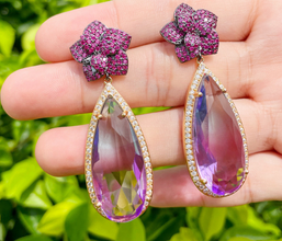 ZIRCON STONES HIGHLY FINISHED GOLD PLATED LUXURY EARRINGS