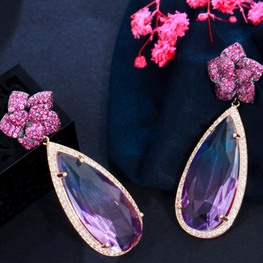 ZIRCON STONES HIGHLY FINISHED GOLD PLATED LUXURY EARRINGS