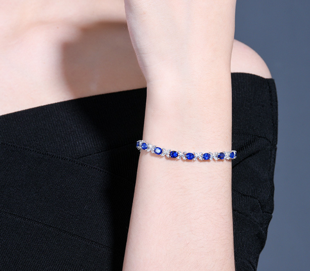 Sapphire look luxury rhodium plated exclusive box packed zircon bracelet