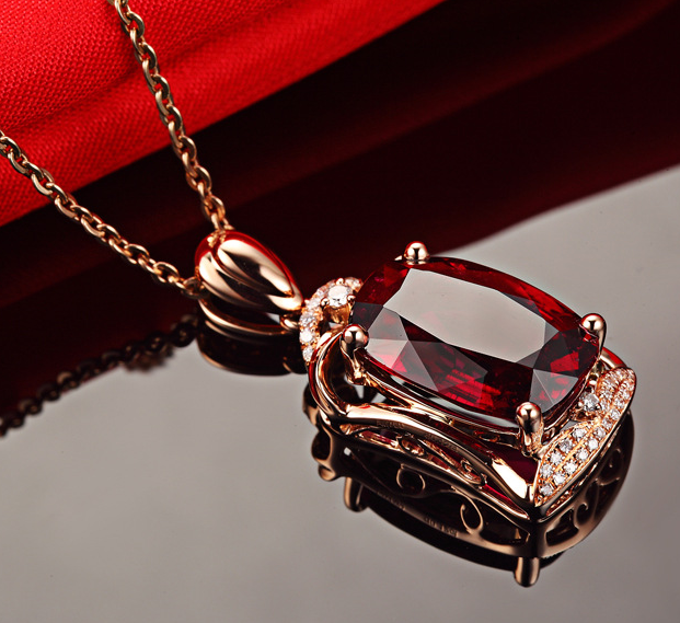 EXCLUSIVE ZIRCON PENDANT CHAIN NECKLACE LUXURY QUALITY