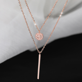 Exclusive chic wear necklace