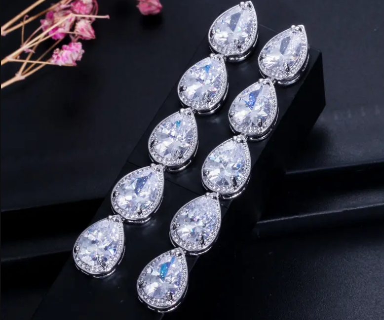 ZIRCON STONES HIGHLY FINISHED RHODIUM PLATED ART NOVEAU LUXURY EARRINGS