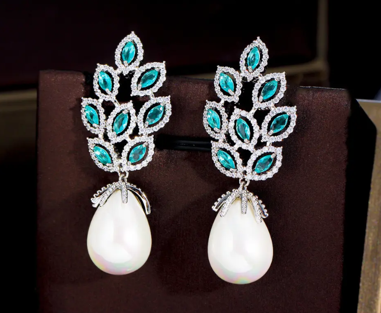 ZIRCON STONES HIGHLY FINISHED RHODIUM PLATED ART NOVEAU LUXURY EARRINGS