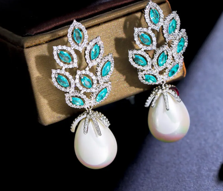 ZIRCON STONES HIGHLY FINISHED RHODIUM PLATED ART NOVEAU LUXURY EARRINGS