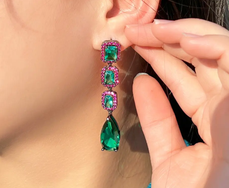 ZIRCON STONES HIGHLY FINISHED RHODIUM PLATED ART NOVEAU LUXURY EARRINGS