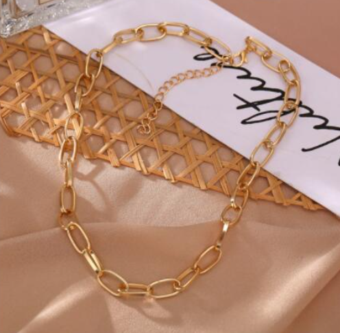 Exclusive chic wear chain