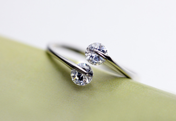 Diamond look luxury quality ring perfect gift for her