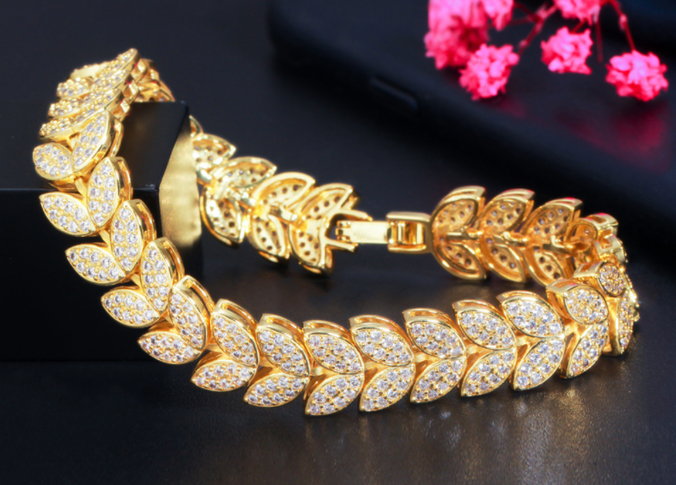 LEAF PATTERN STONES HIGHLY FINISHED GOLD PLATED ART NOVEAU LUXURY BRACELET