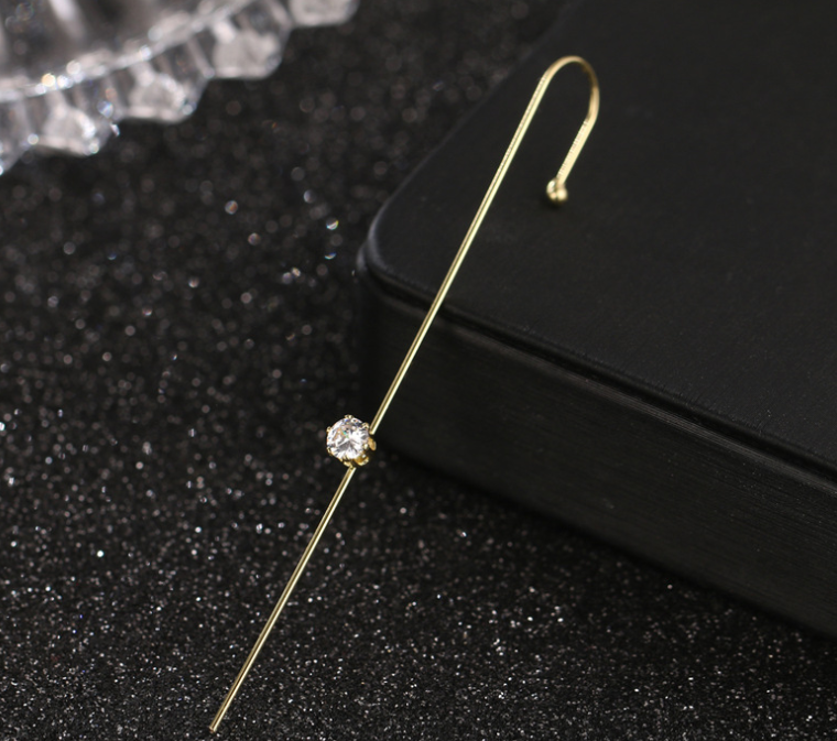 gold color ear pin stylish