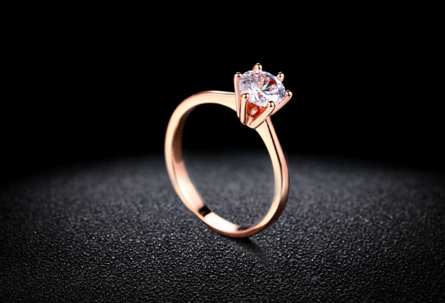 Diamond cut rose gold plated zircon ring