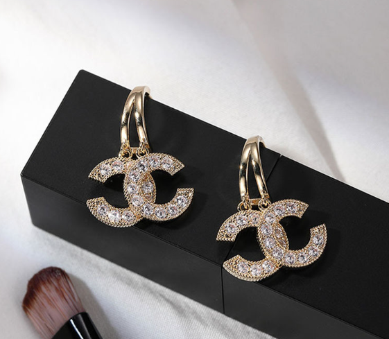 CHANEL LUXURY EARRINGS