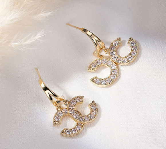 CHANEL LUXURY EARRINGS