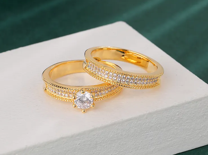 DIAMOND CUT GOLD PLATED LUXURY ZIRCON RING SET FOR HER