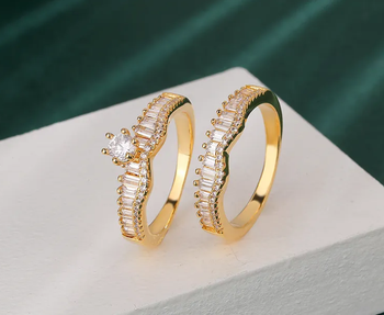 DIAMOND CUT GOLD PLATED LUXURY RING SET BOX PACKED