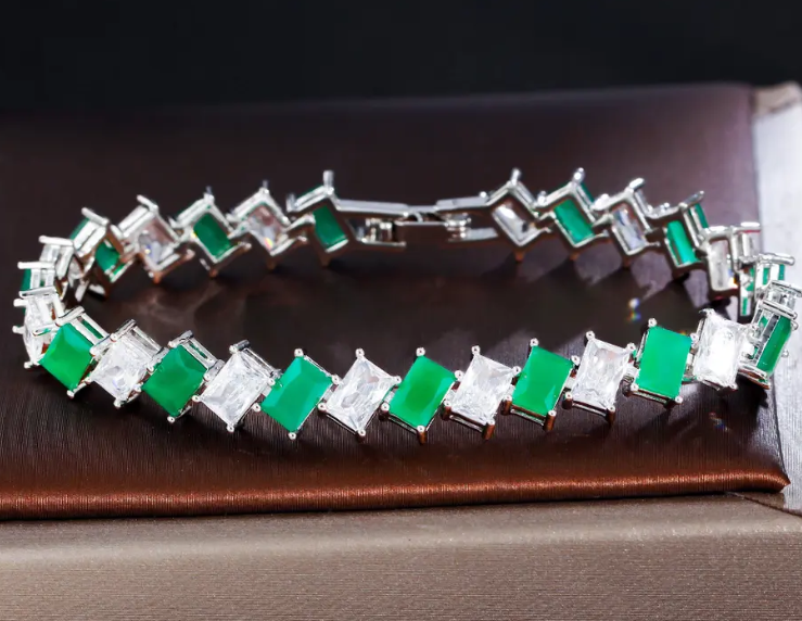 ZIRCON STONES HIGHLY FINISHED RHODIUM PLATED ART NOVEAU LUXURY BRACELET
