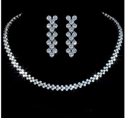 DIAMOND IMPRESSION RHODIUM PLATED SET